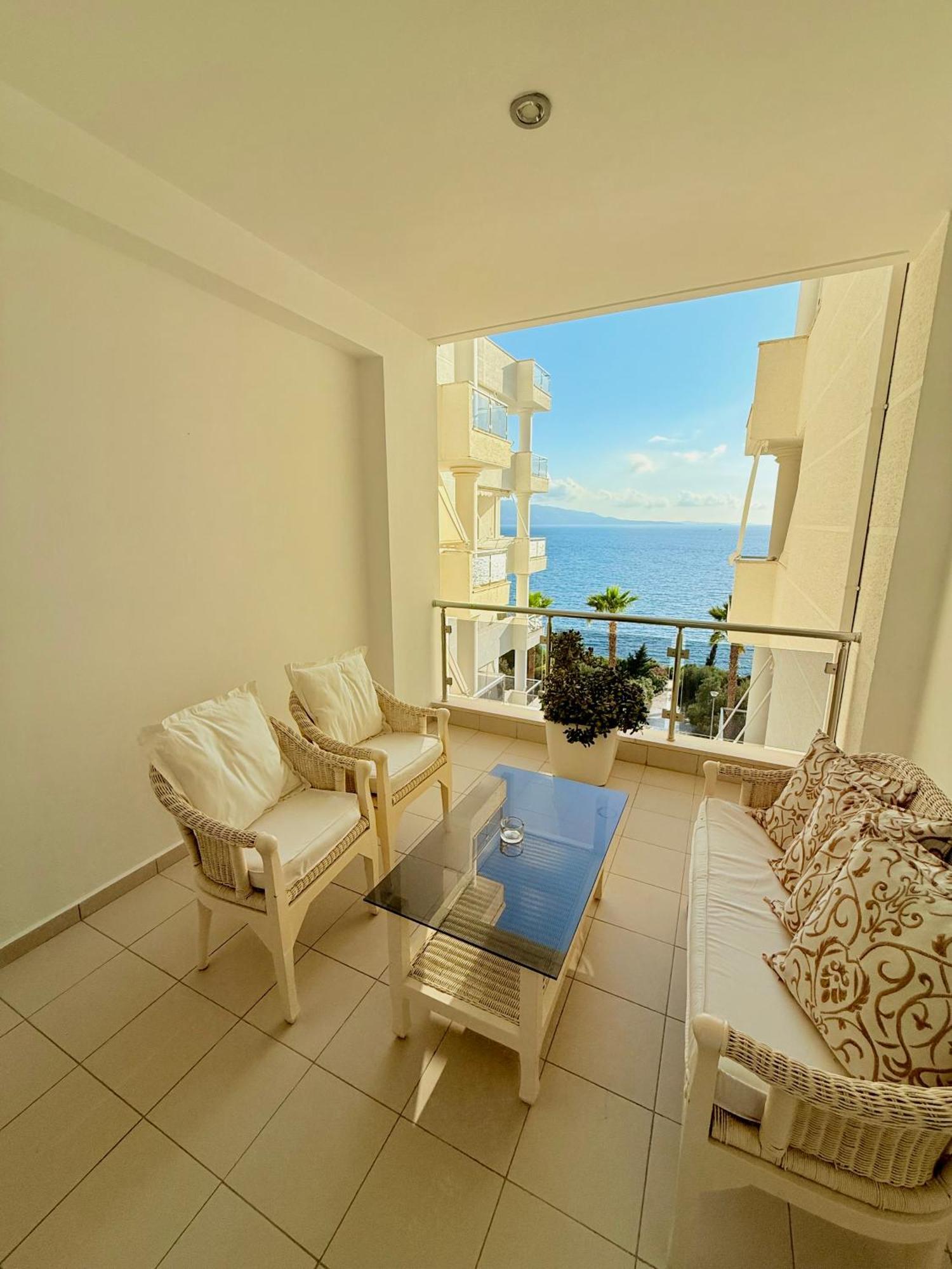 Limani Deluxe Apartments Saranda Extérieur photo